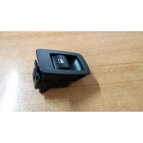 INTERRUTTORE ALZAVETRI 3PIN NERO