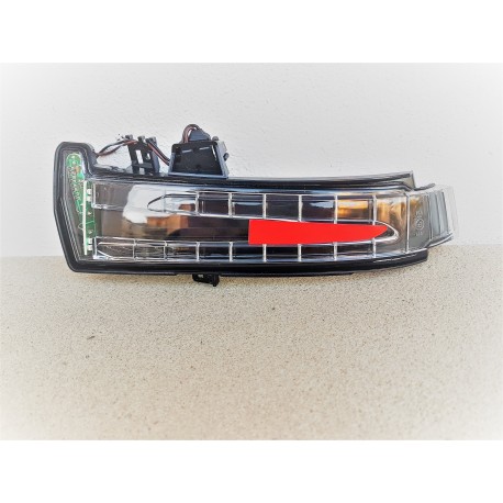 Fanale Freccia Su Retrovisore SX LED