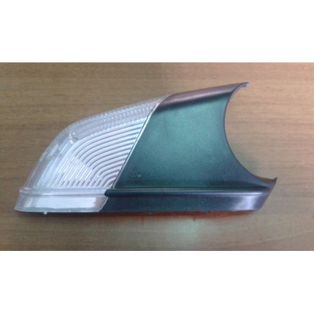 Fanale freccia su specchio retrovisore SX