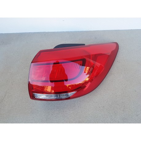 Fanale Posteriore Esterno DX non a Led