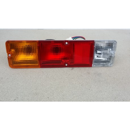 Fanale Posteriore DX Conn. Rettangolare